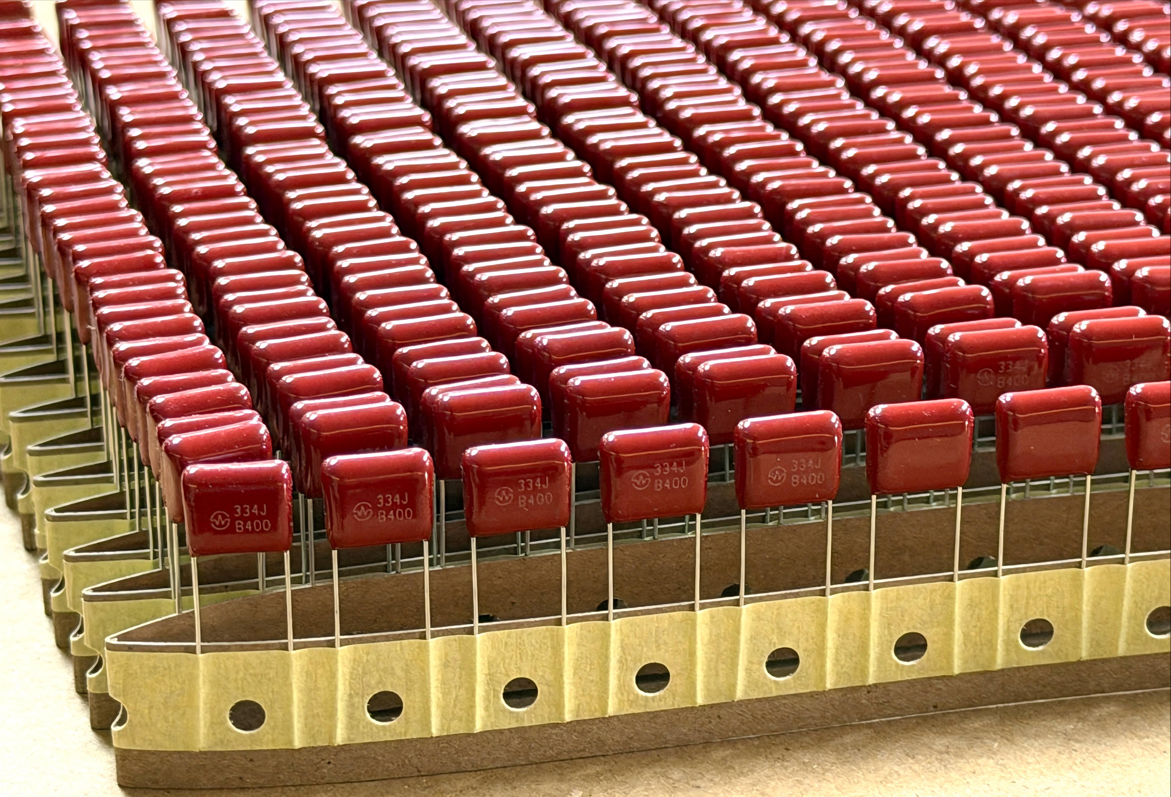 Role a výběr CBB kondenzátorů v obvodech